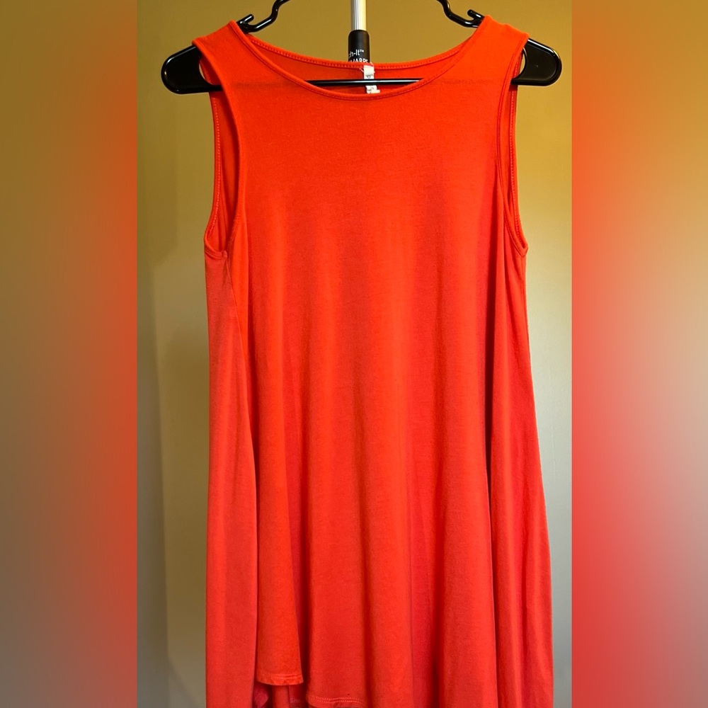Peppermint sleeveless tank top size small